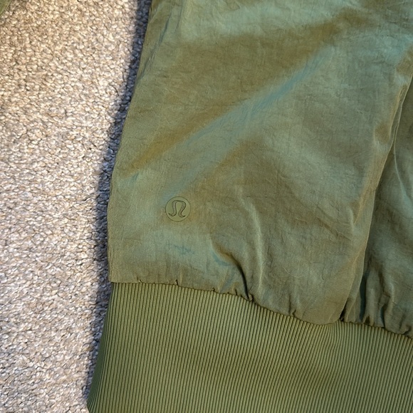 lululemon jacket - Picture 4 of 4